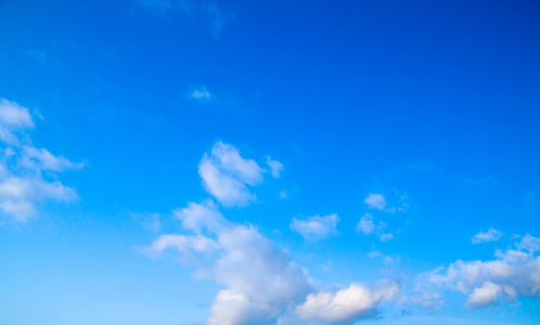 蓝色的天空背景