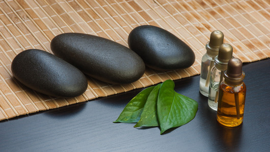 生活依然主体的轻松的温泉照片