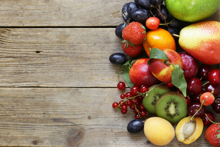 不同的水果和浆果 健康食品