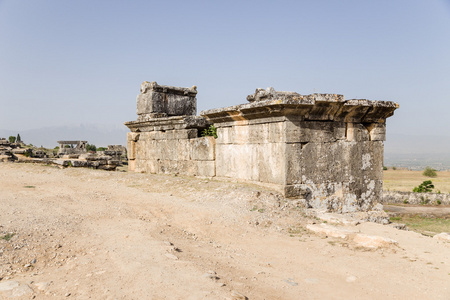 土耳其，波利。坟墓和古代墓地石棺