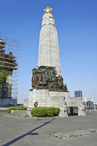 战争纪念馆在布鲁塞尔   首都 poelaert 广场上将