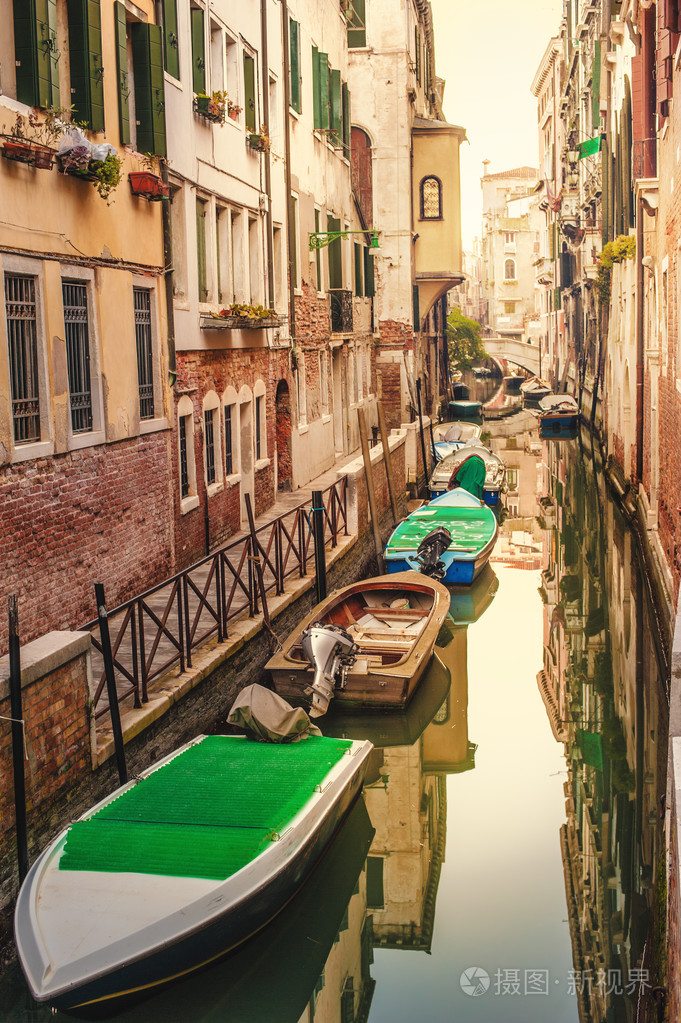 未知的地方和在意大利威尼斯的运河