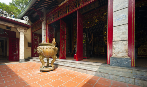 香炉古代宫殿背景与香炉3d插图香炉班卡龙山寺大门,是万华区一座中国