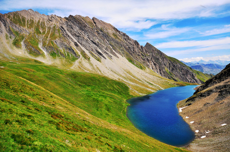 高山湖图片