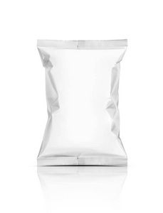 孤立在白色背景上的空白包装零食袋