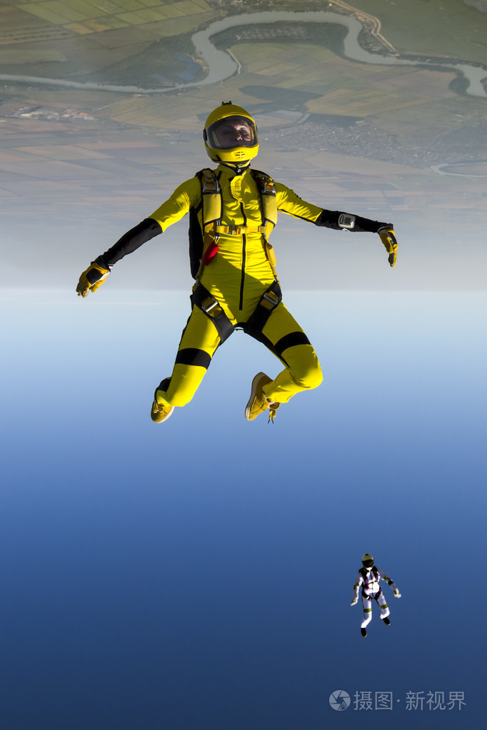 女孩飞将军执行图自由式