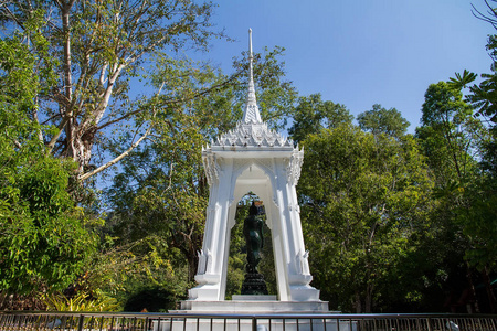 扫管笏 Ta Kahnun 寺，Kanjanaburi，泰尔黑佛雕像