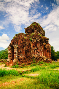 在我儿子的避难所，教科文组织世界遗产站点在越南的印度教塔庙宇的遗骸