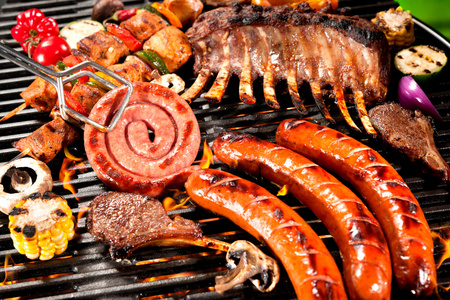 烧烤的季节图片-烧烤的季节素材-烧烤的季节插画-摄图新视界