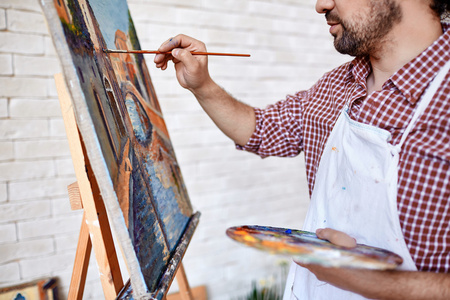 油画颜料从胶合板图片