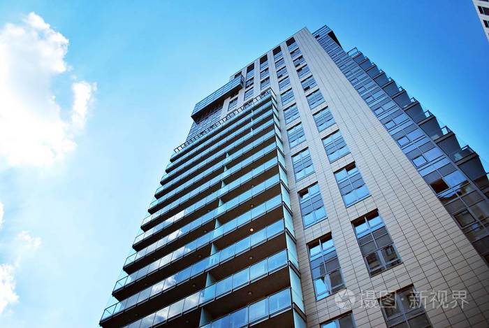 现代的豪华公寓楼