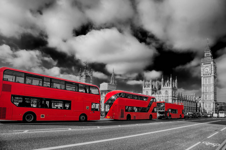伦敦红色巴士反对英国，英国大笨钟