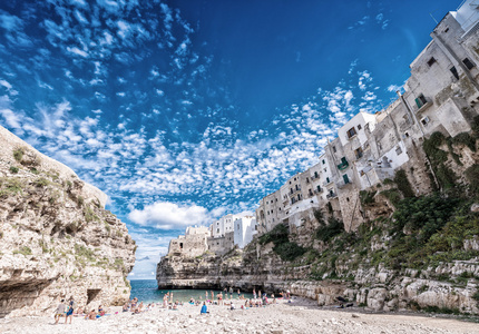 Polignano 一匹母马，阿普利亚