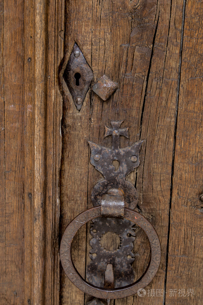 旧的木头门的锁