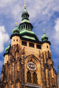 在布拉格城堡塔圣维特大教堂
