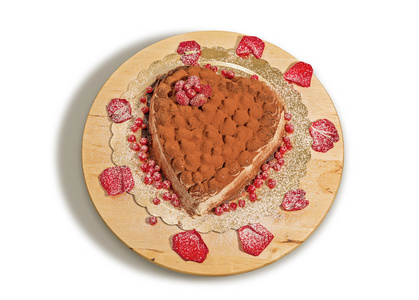 意大利的提拉米苏蛋糕在心的形状