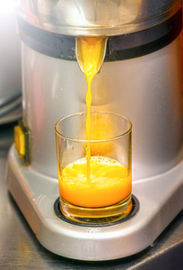 橙汁机或榨汁机图片