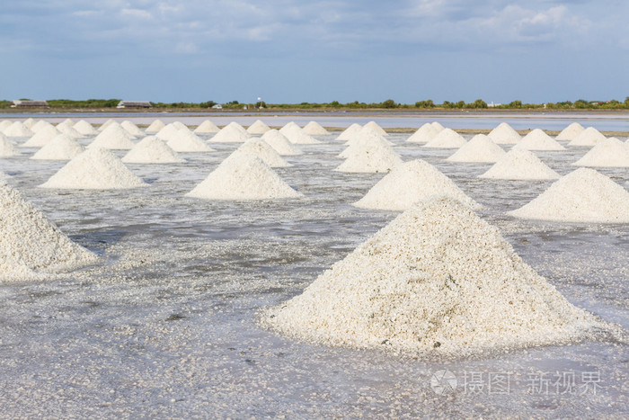 堆的海盐，盐农场准备好收获