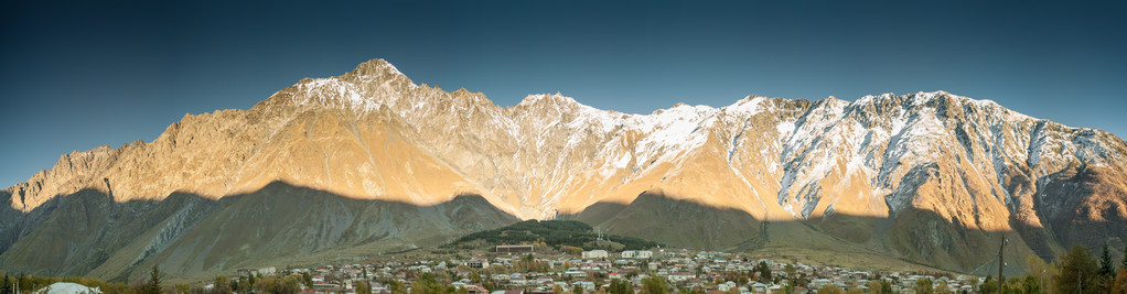 格鲁吉亚山