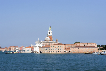 圣 Giorgio 马焦雷和水在夏天威尼斯交通