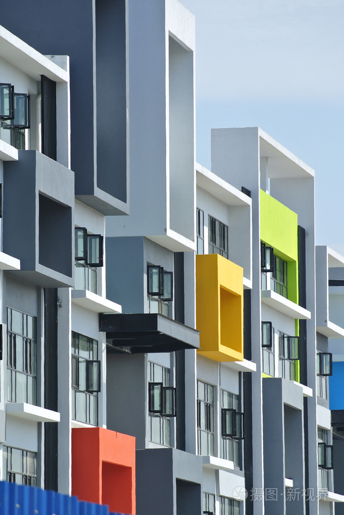 建筑立面设计与图案和颜色照片-正版商用图片0c4w0o-摄图新视界