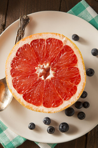 健康有机葡萄柚的早餐图片