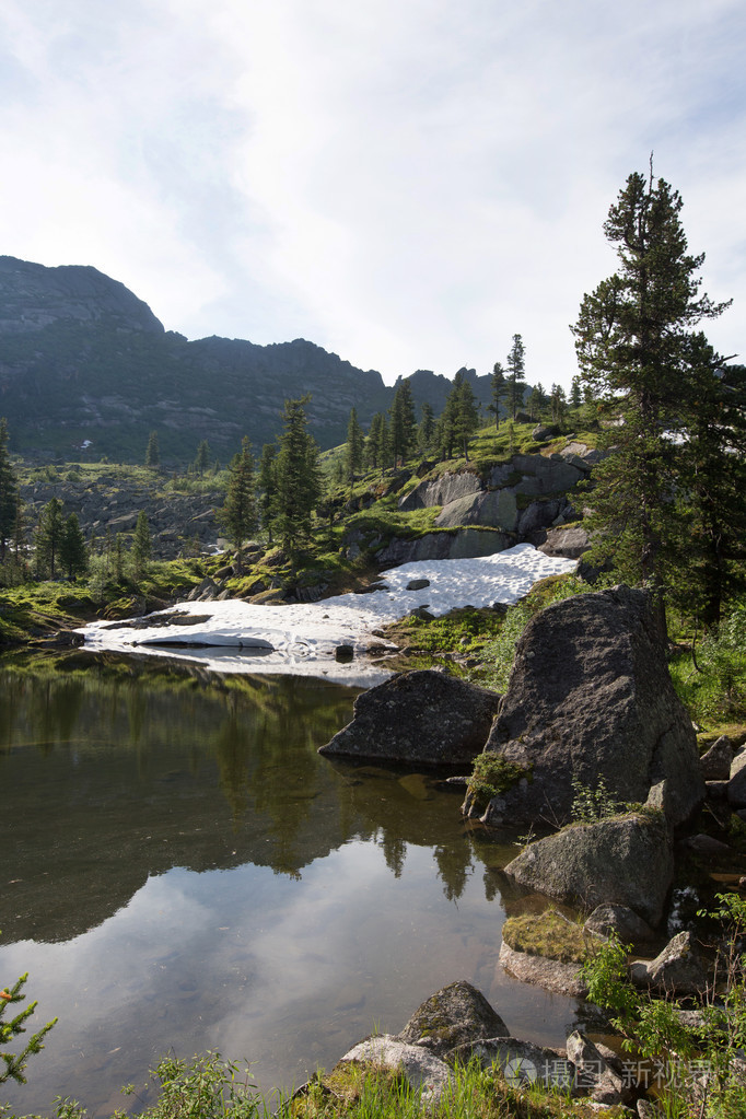 西萨彦岭ergaki天青湖夏季