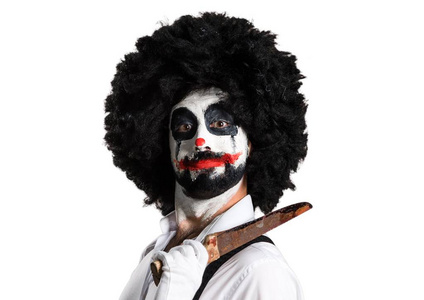 带刀的杀手小丑