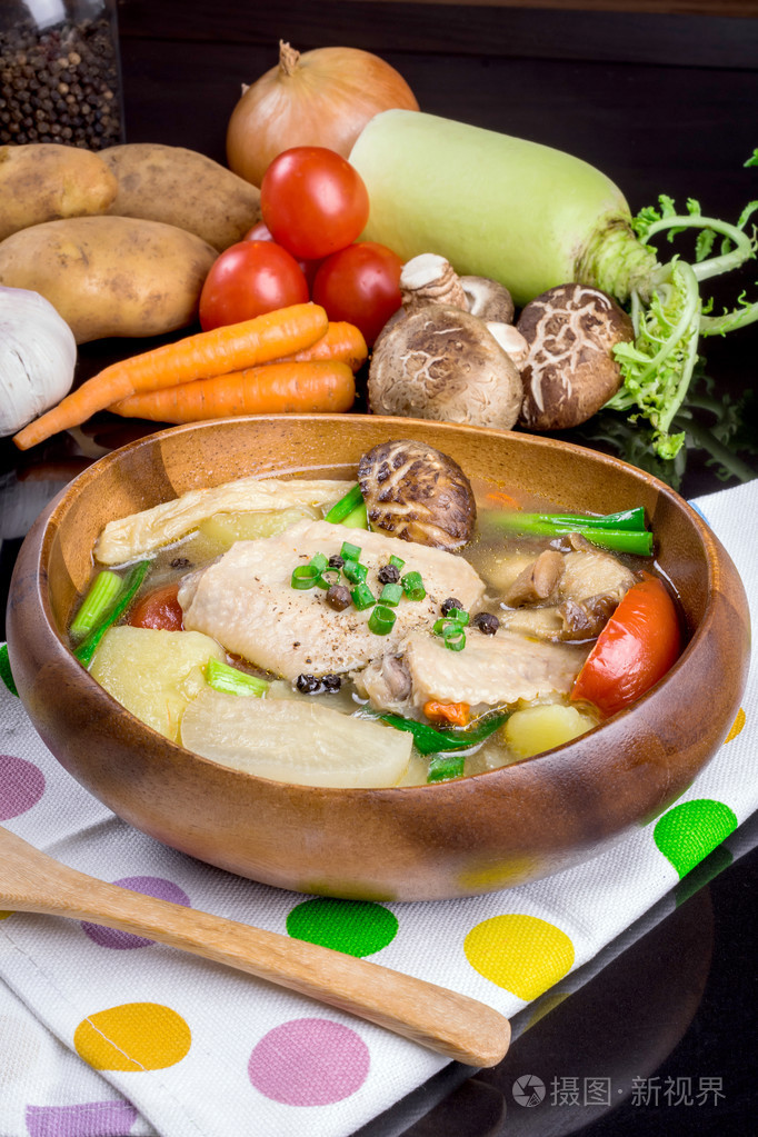 蔬菜鸡肉汤