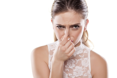 气味难闻表情图片