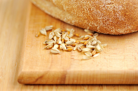 木板与面包小麦