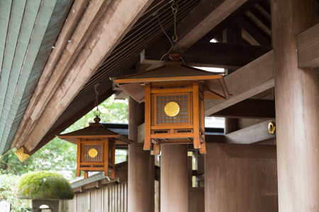 在日本的寺院的传统旧灯笼