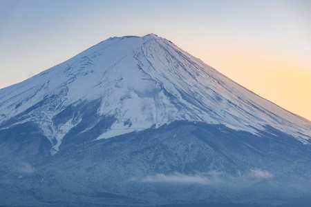 河口湖山的富士