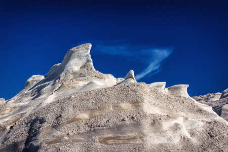 sarakiniko 海滩的米洛斯在希腊小岛