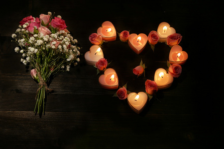 蜡烛灯和鸡蛋图片