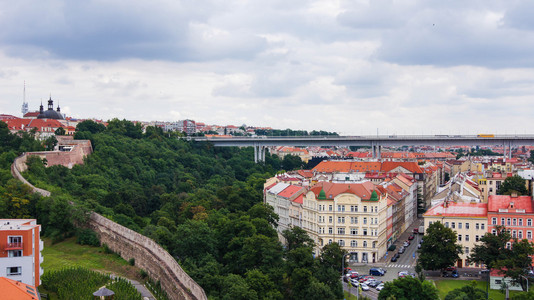 布拉格城市景观，从高点看