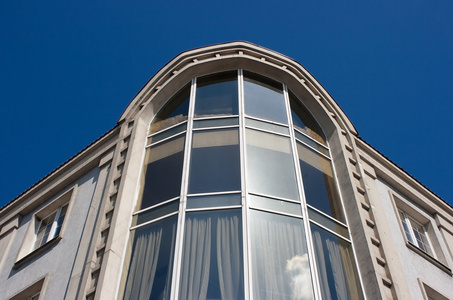 新楼房的窗户图片