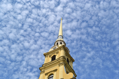 市中心彼得和保罗大教堂的钟楼
