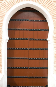 摩洛哥的非常老的木质门