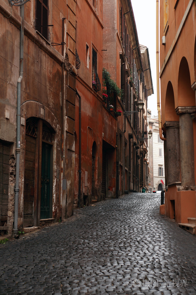 狭窄的街道在罗马