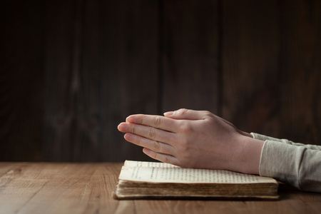 圣体圣事治疗保佑上帝帮助悔改天主教复活节借心灵祈祷.