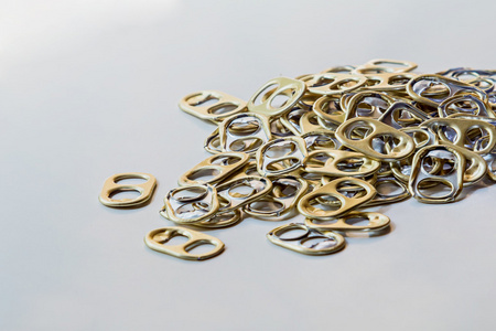 拉环的循环照片