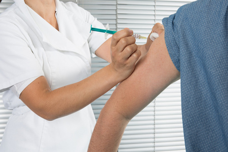 在番茄推力注射器图片