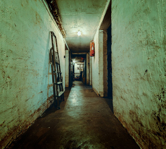 地下室入口图片