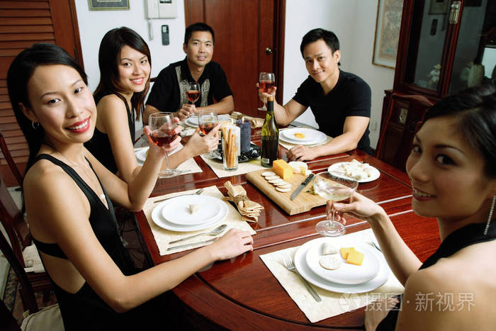 成人晚餐聚会