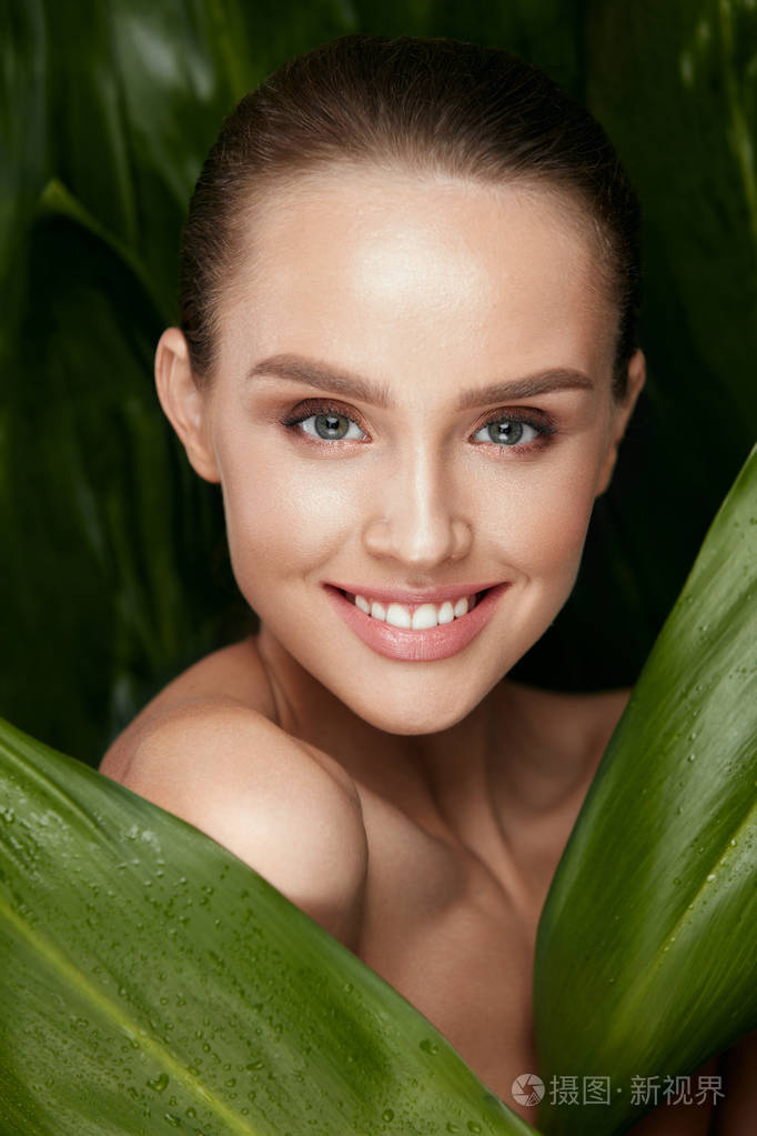 天然肌肤美.美丽的女人与健康的面孔