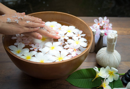 水疗和产品为女性的脚和修指甲的指甲 spa，泰国。健康概念