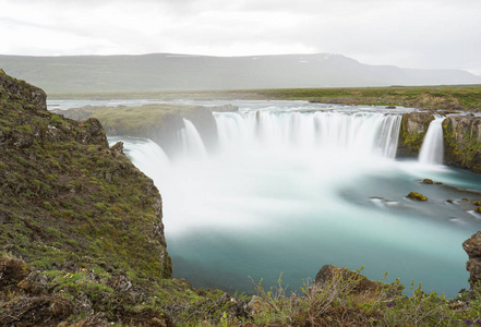 Godafoss 是一个非常漂亮的冰岛瀑布