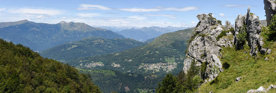 瑞士卢加诺上空的德蒂黛拉韦奇亚山