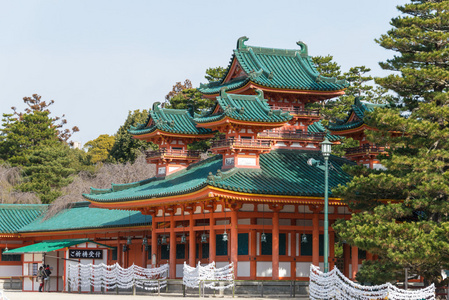 京都，日本2015 年 1 月 12 日 平安神宫。一个著名的宗教圣地在古都城京都，日本